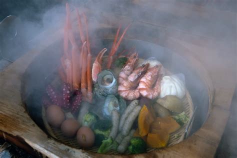 別府 温泉街 食べ歩き ～温泉と食の融合が生む新たな旅の形～