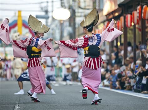 浅草 遊ぶ 女子 と 東京の伝統と革新の交差点